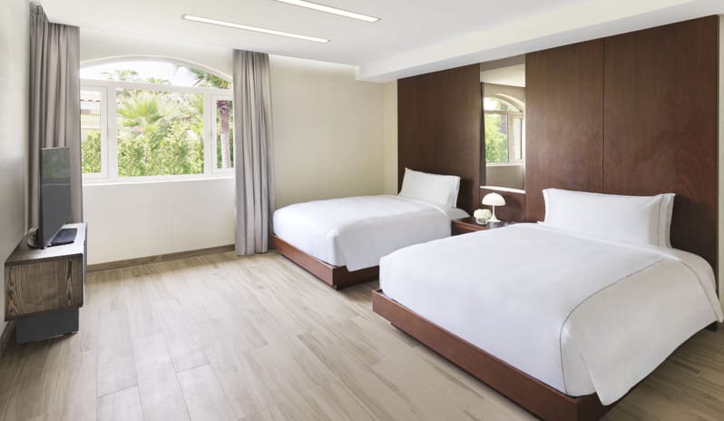 Rabdan Villa Twin Bedroom - The Ritz-Carlton Abu Dhabi, Grand Canal